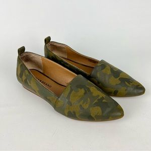 Lucky Brand Beechmer Green Camo Pointed Toe Flats 6.5
